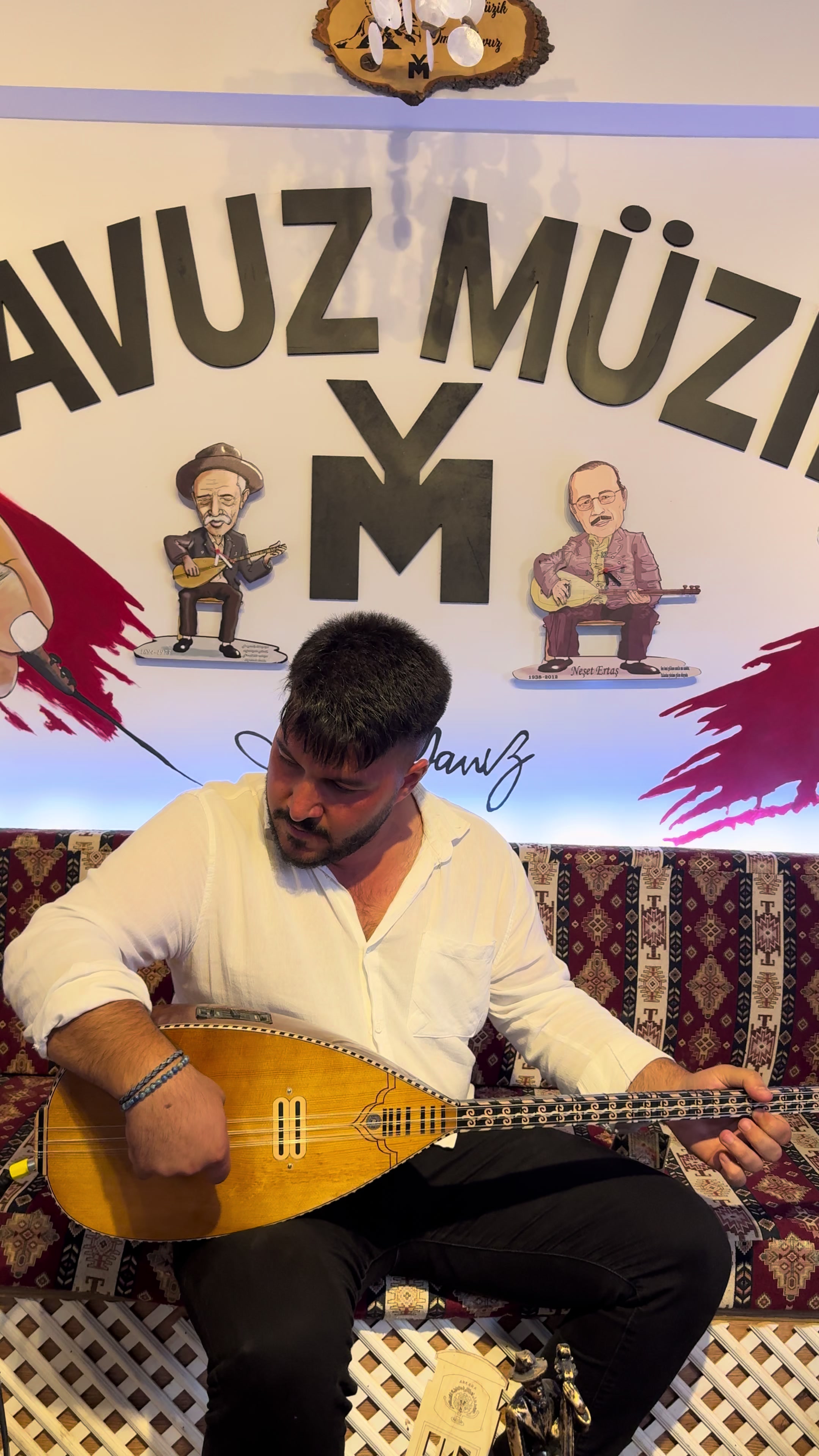 @&Ouml;mer Yavuz