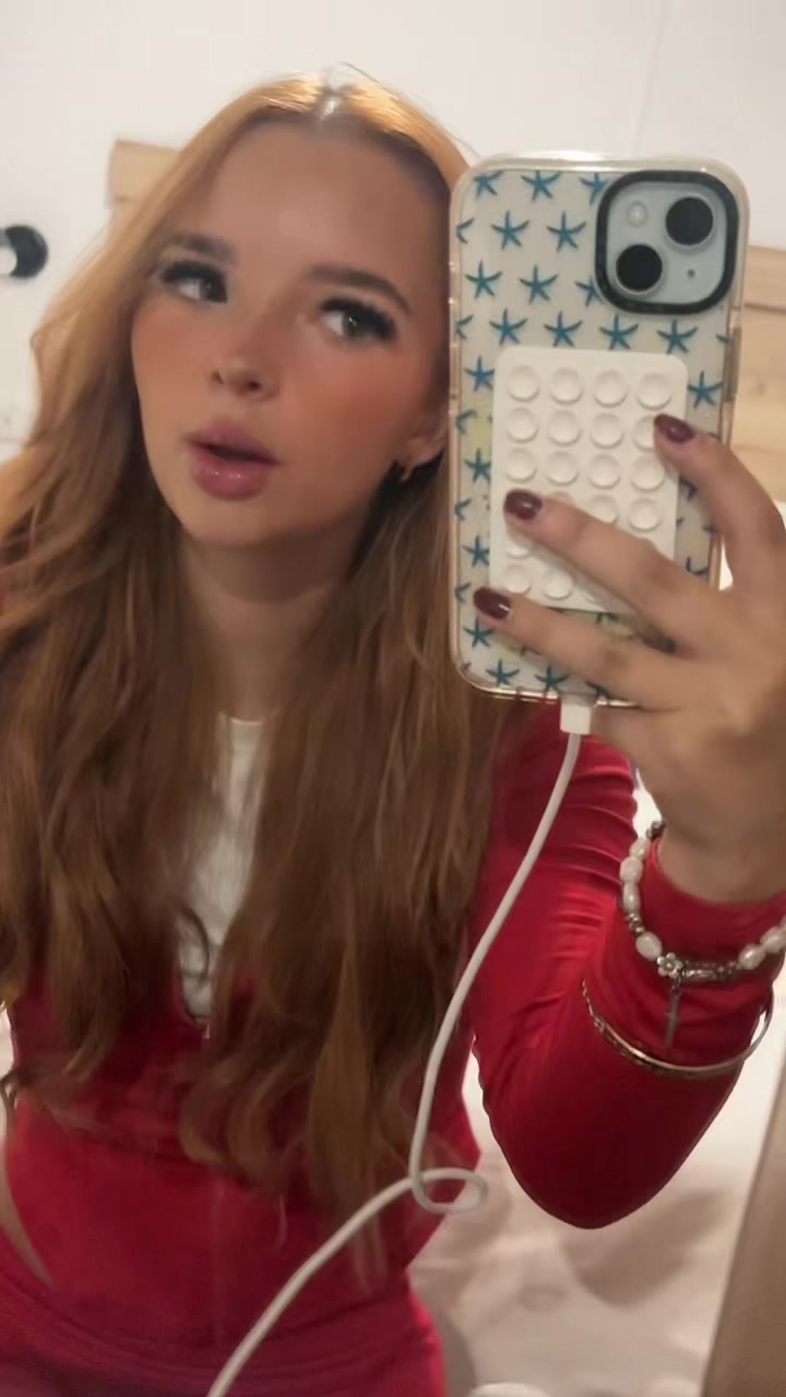 @Ameliacafff🤫🤫