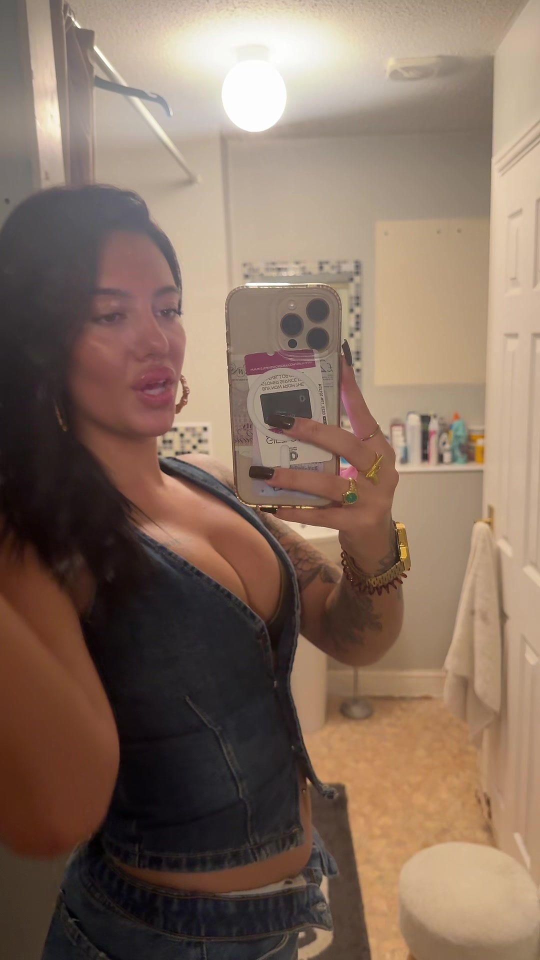 @morganhollyy