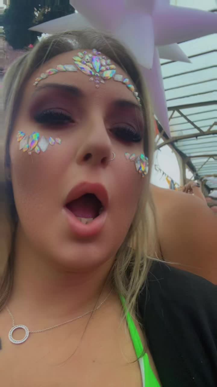 @danniidink