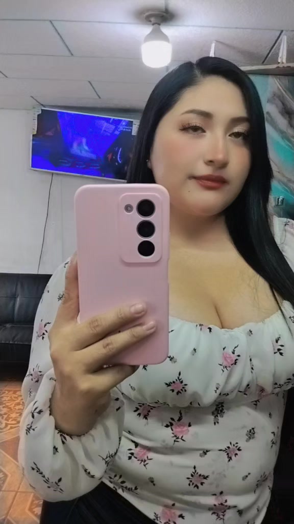 @Estefania 🌻🩷
