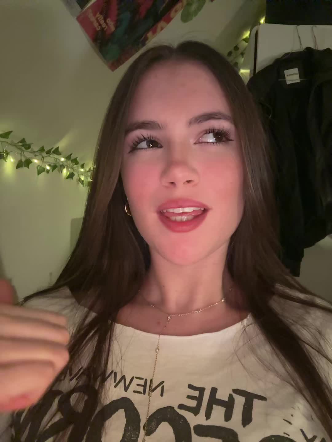 @ellie ⭑