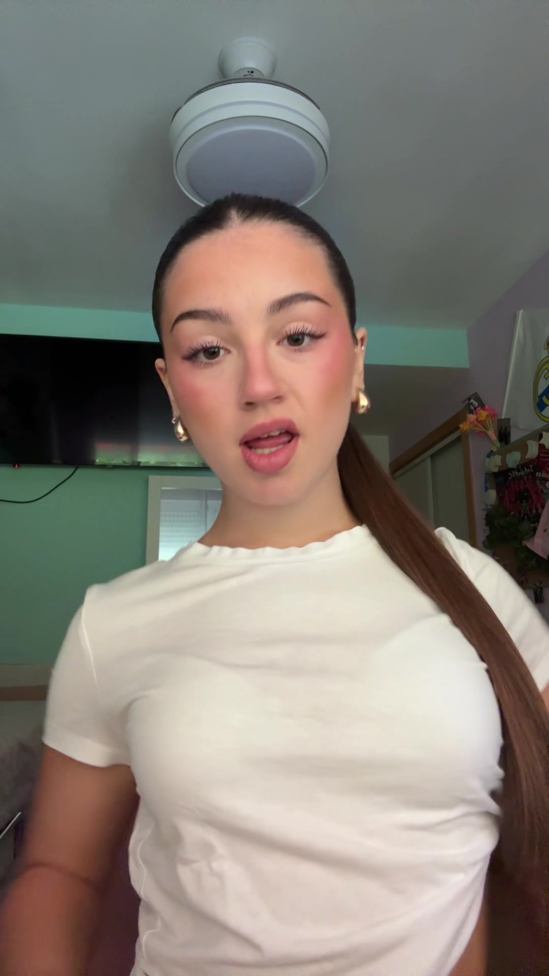 @Daniela Hern&aacute;ndez