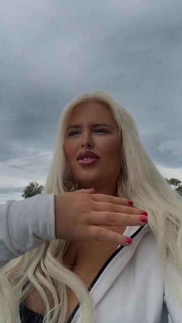 @Alicia22_xx