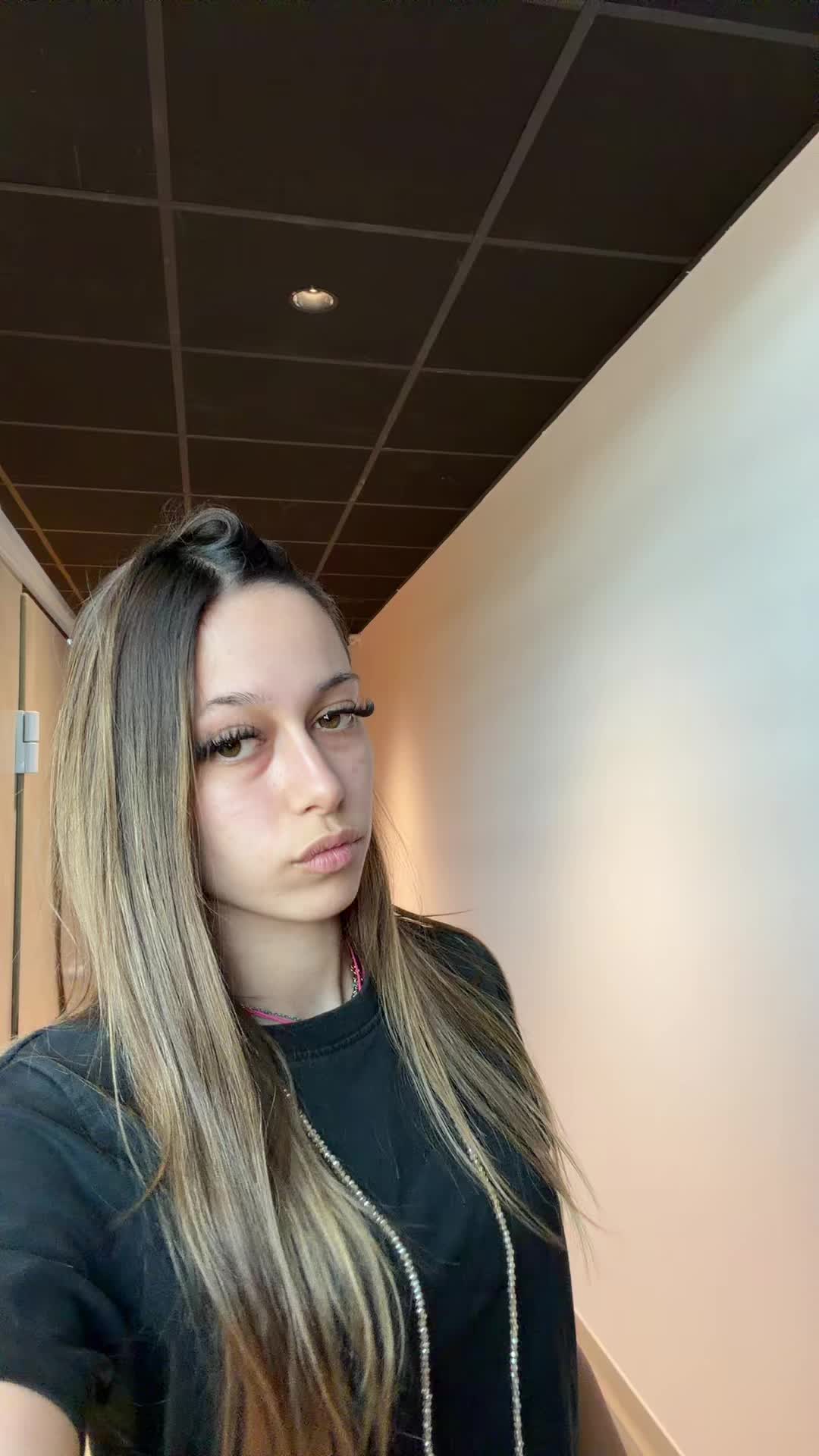 @𝒜𝓃𝑔𝒾ℯ♕