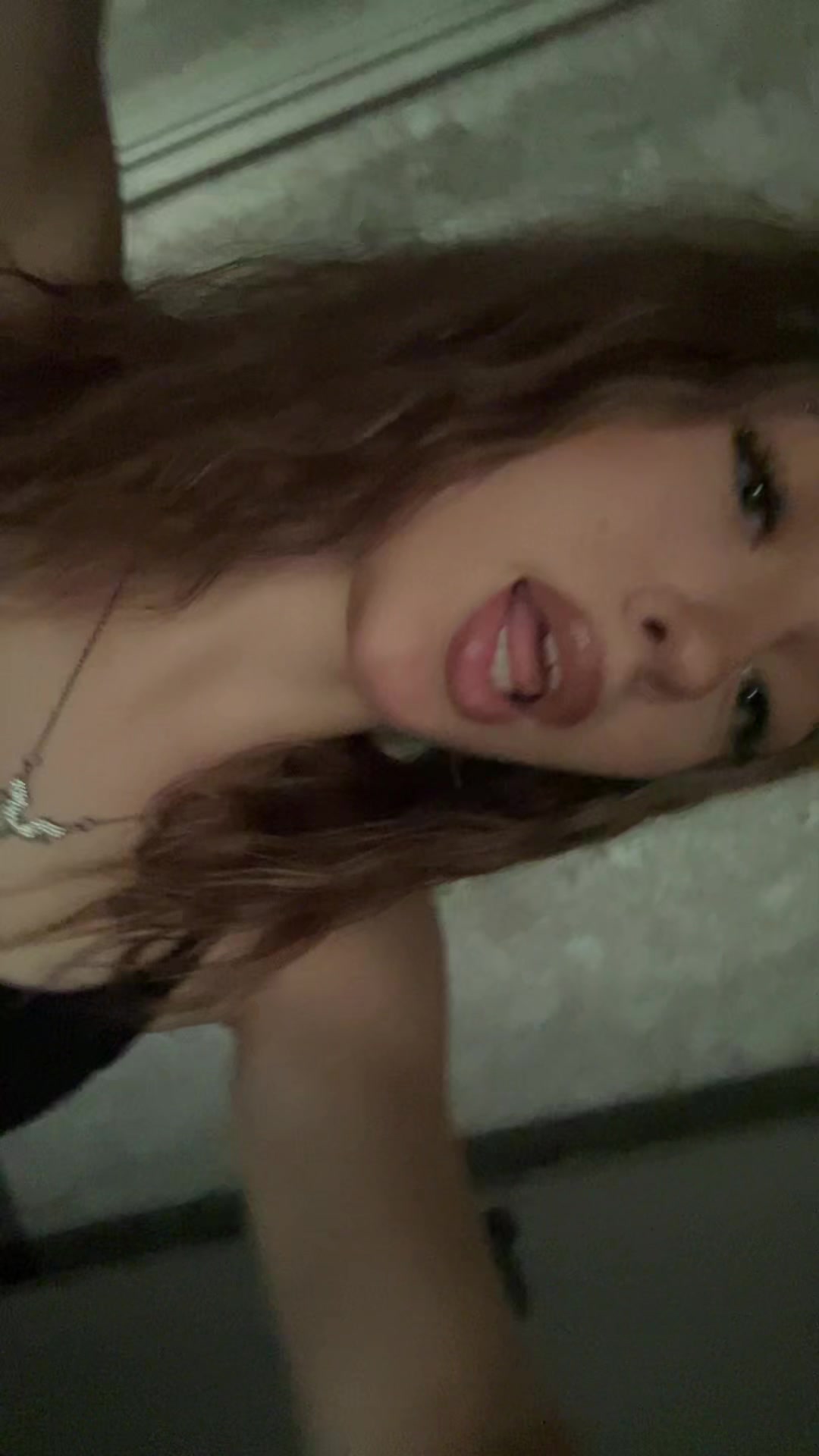 @kika🥶