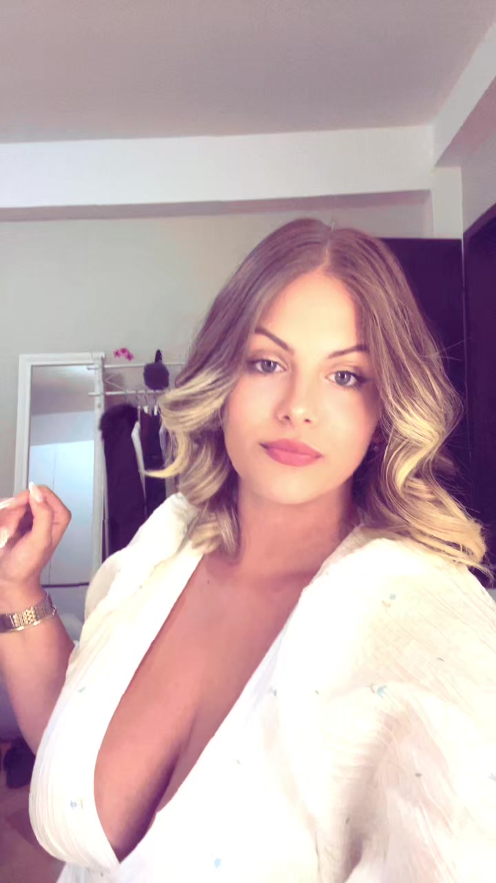 @Milena🦋