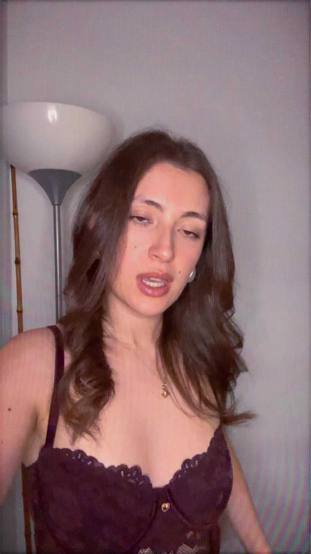 @andreeaserena
