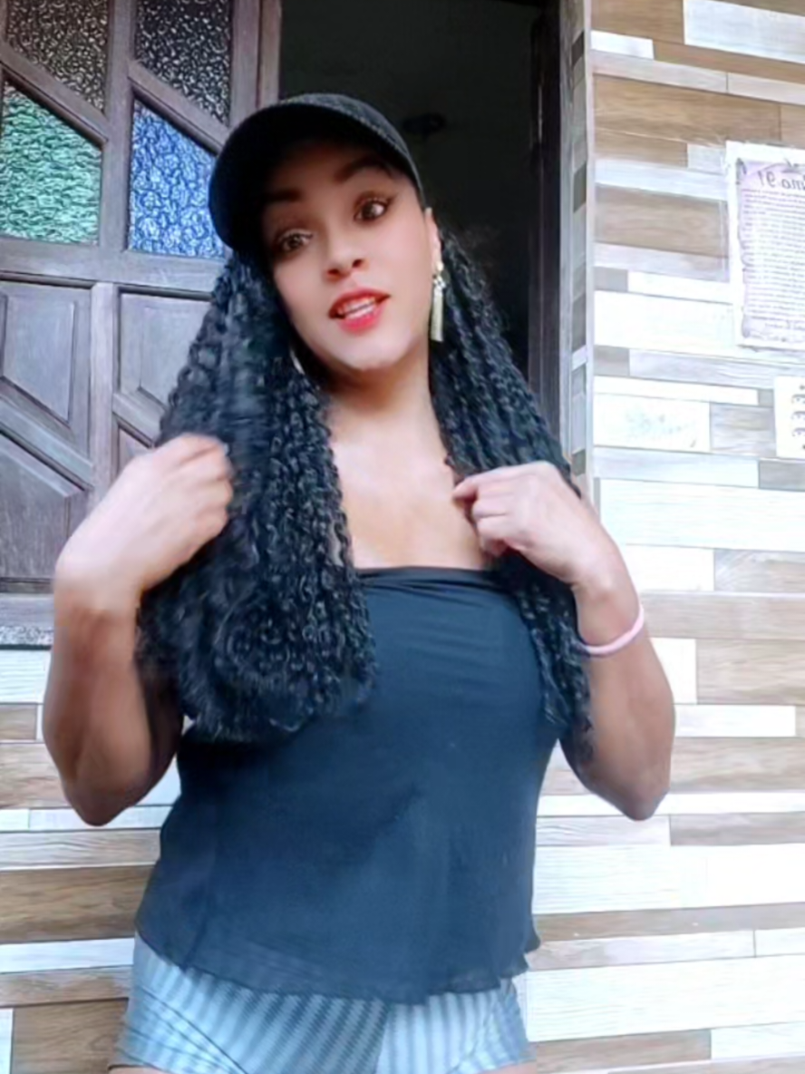 @Lucy a guria do short sexy