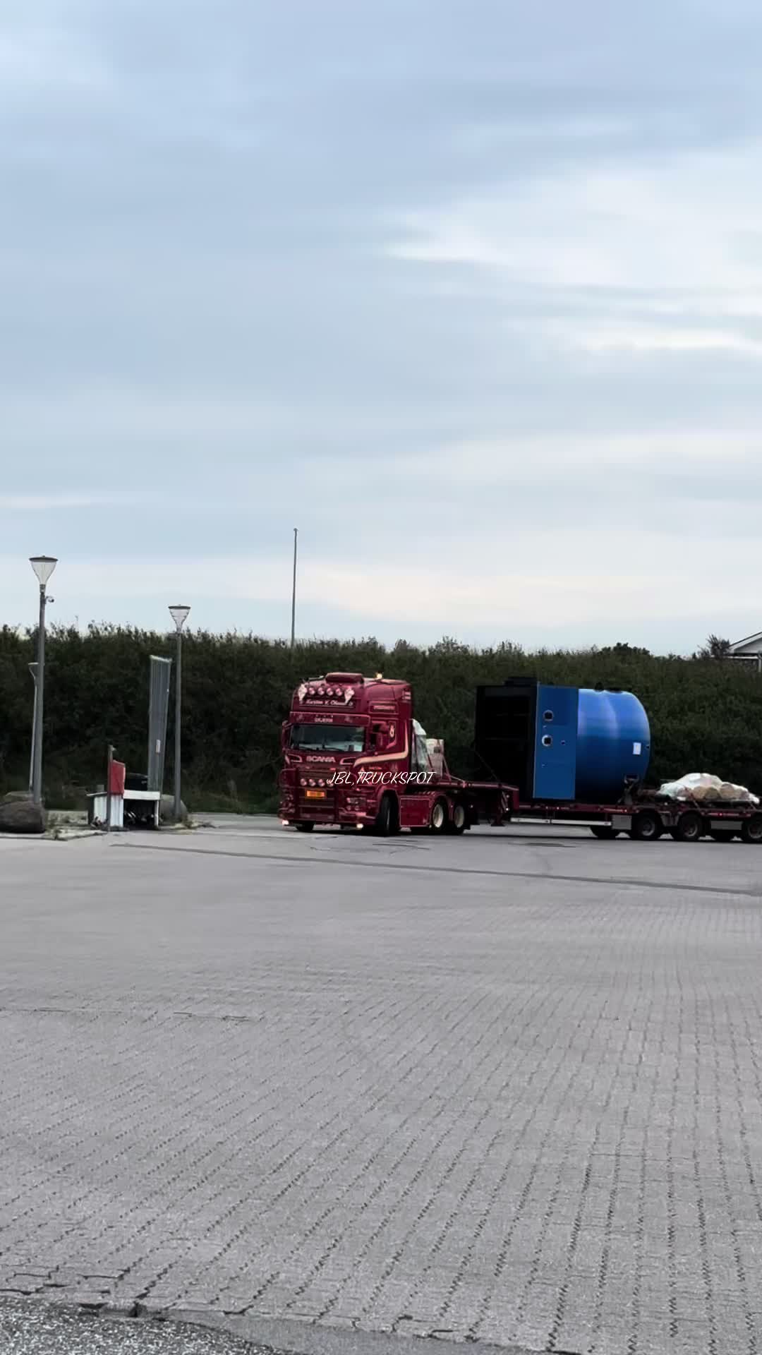 @JBL TRUCKSPOT