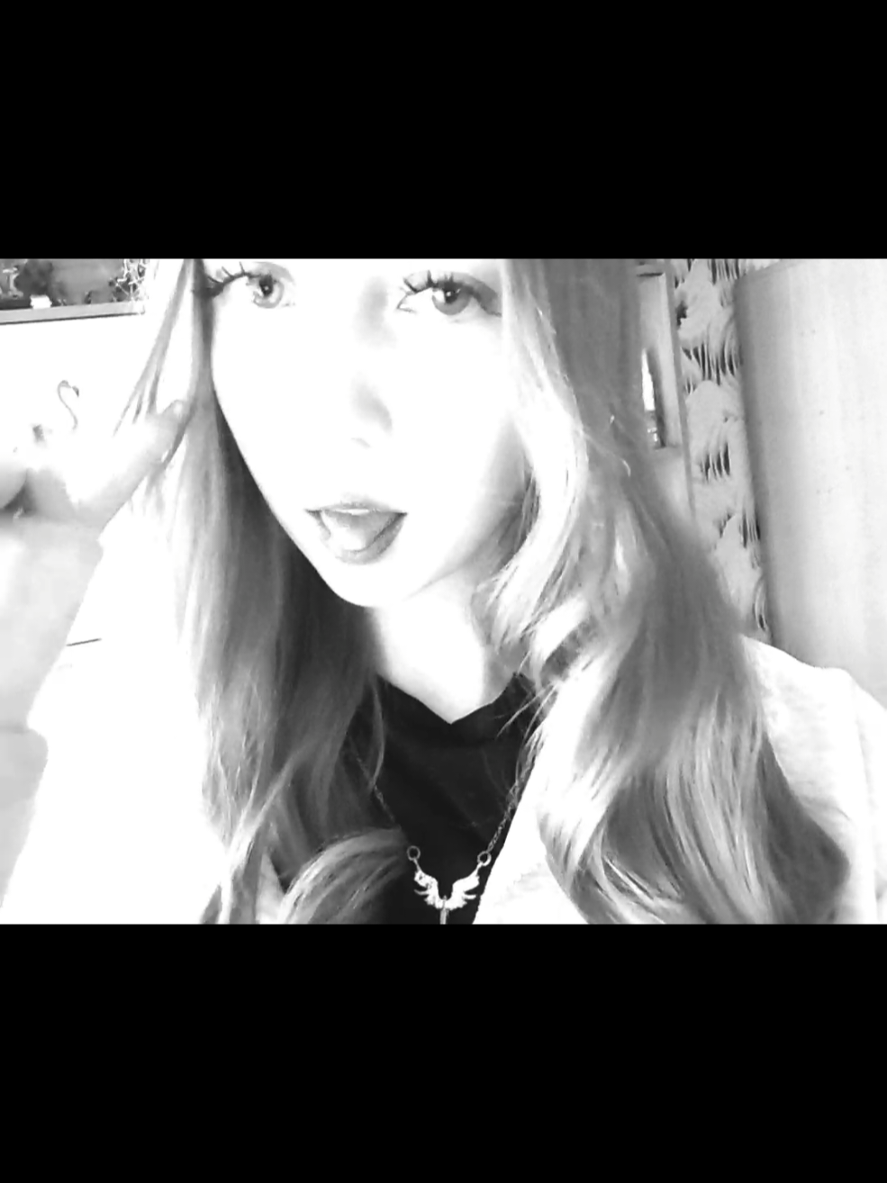 @glovikks🪽