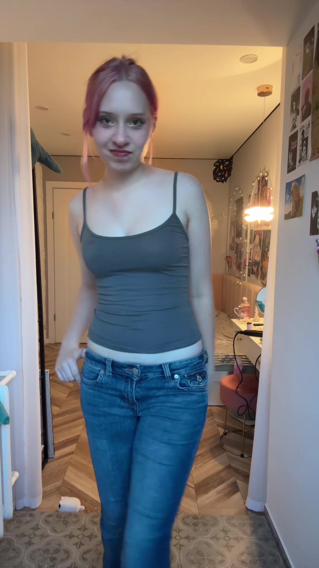 @xeniafr4