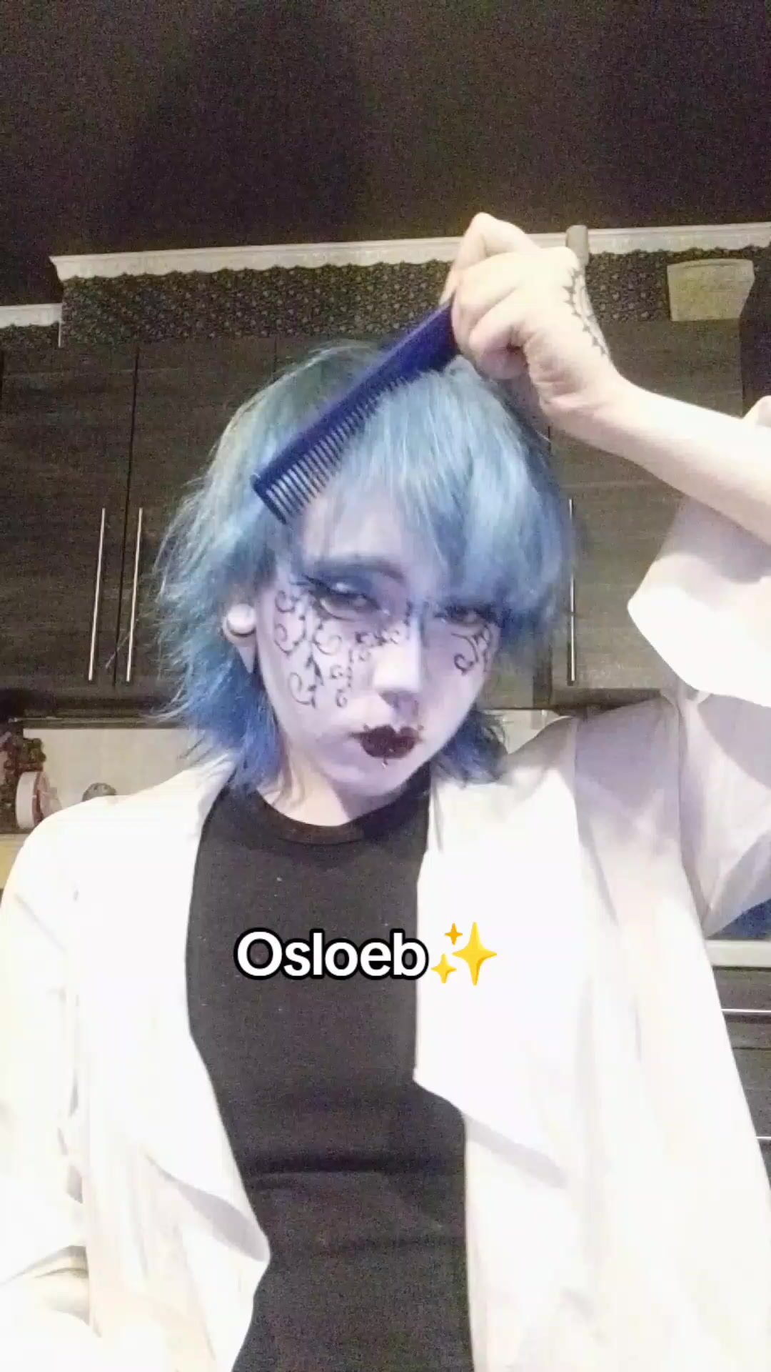 @𝐛𝐚𝐭🕸