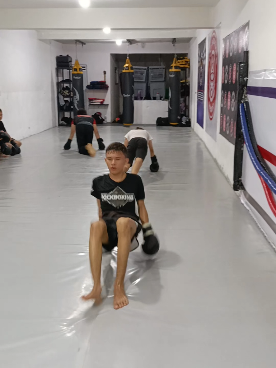 @ZavaletaKickboxing_mma