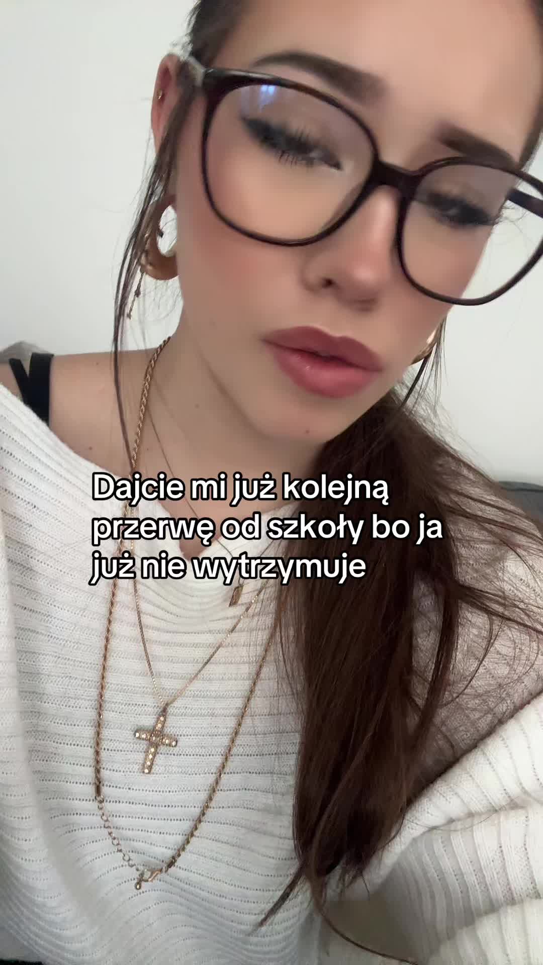 @Julka🌚