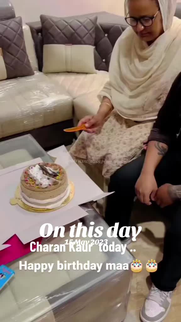 @Kaur🥀Pure