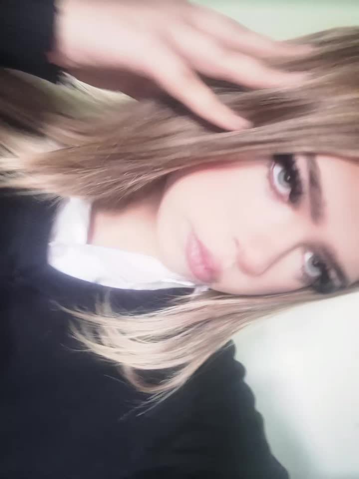 @🪽👱♀️