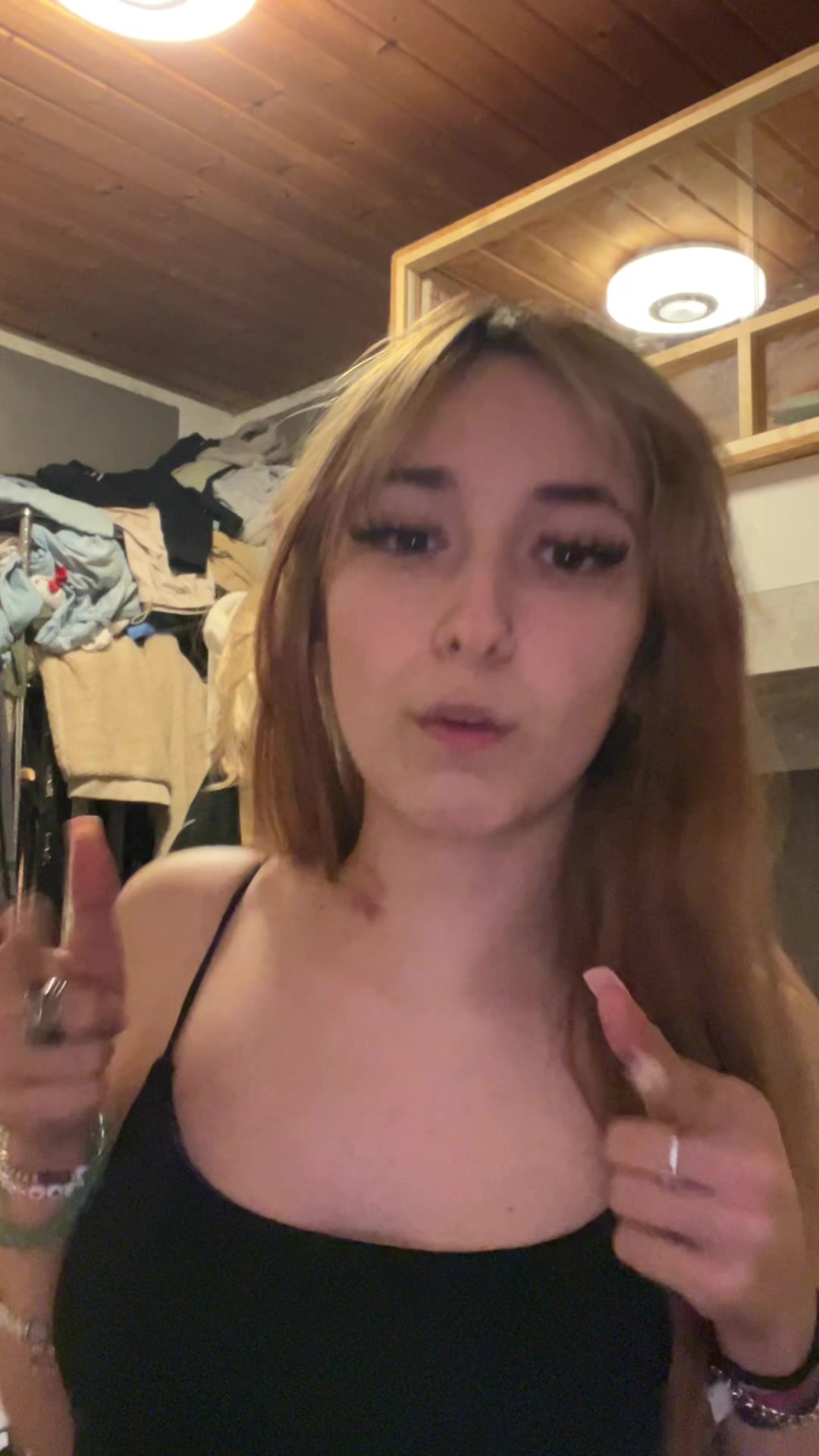 @Akii⁷⟭⟬