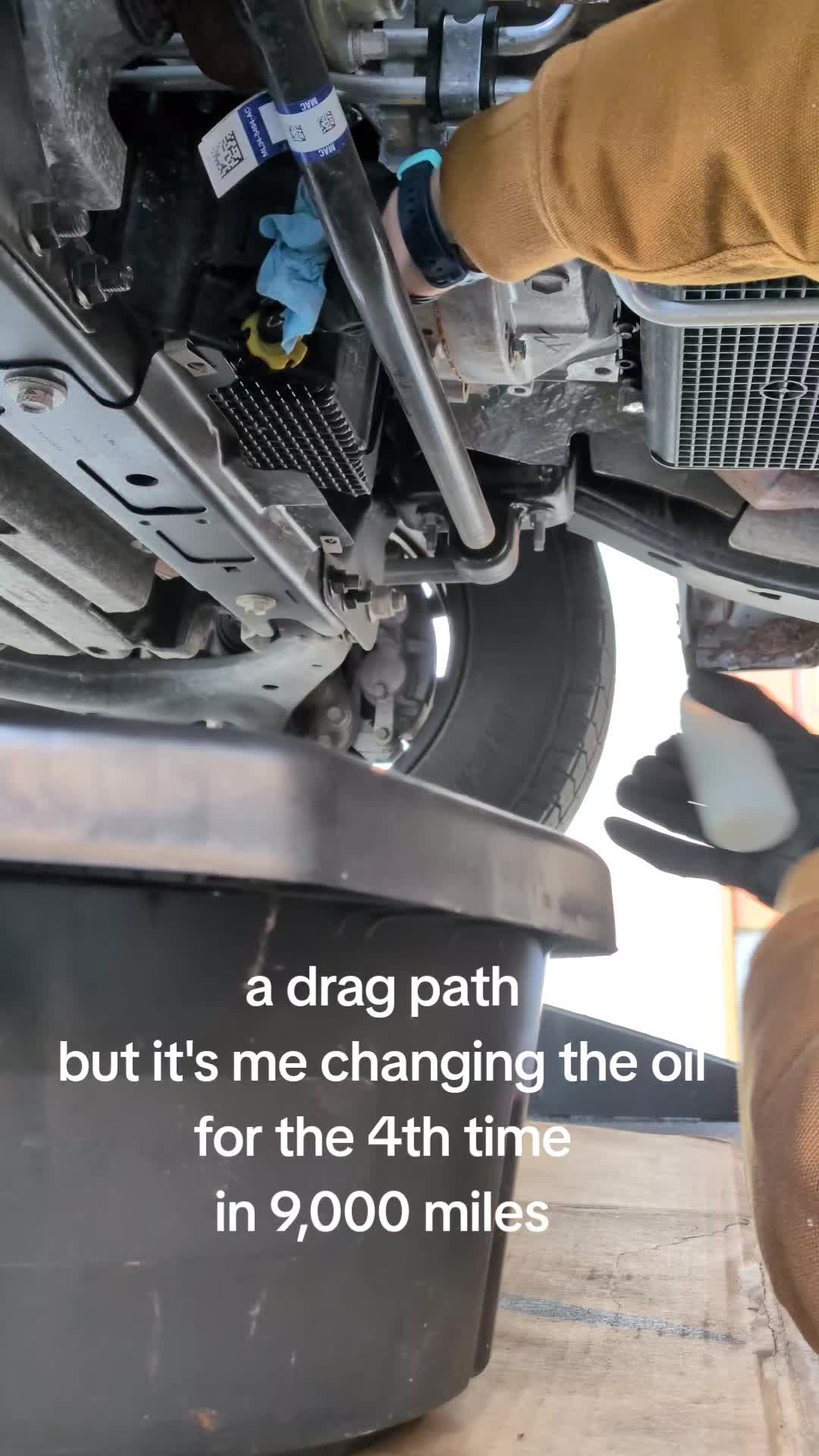 @she_changes_oil