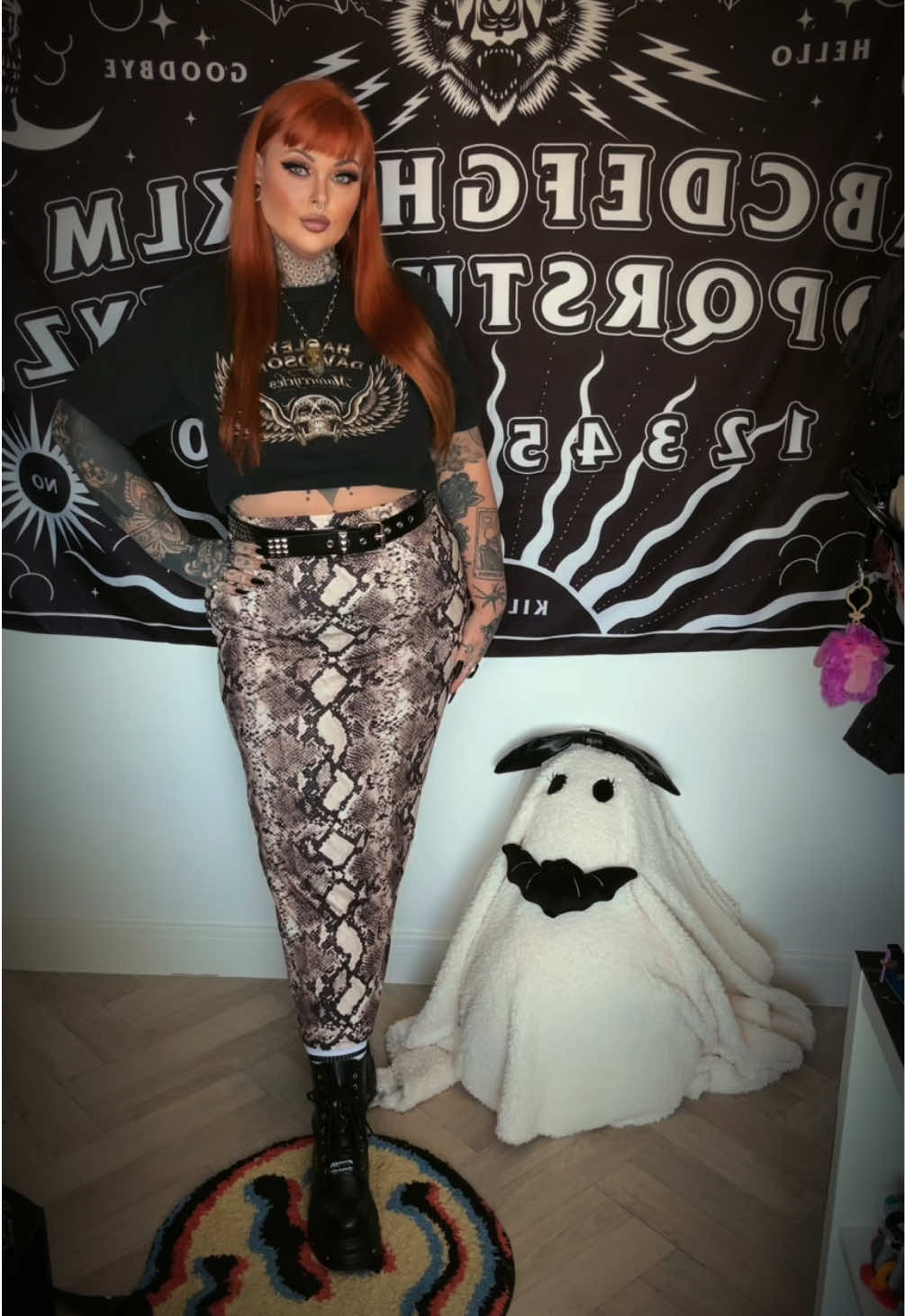 @𝔏𝔞𝔲𝔯𝔞 🥀