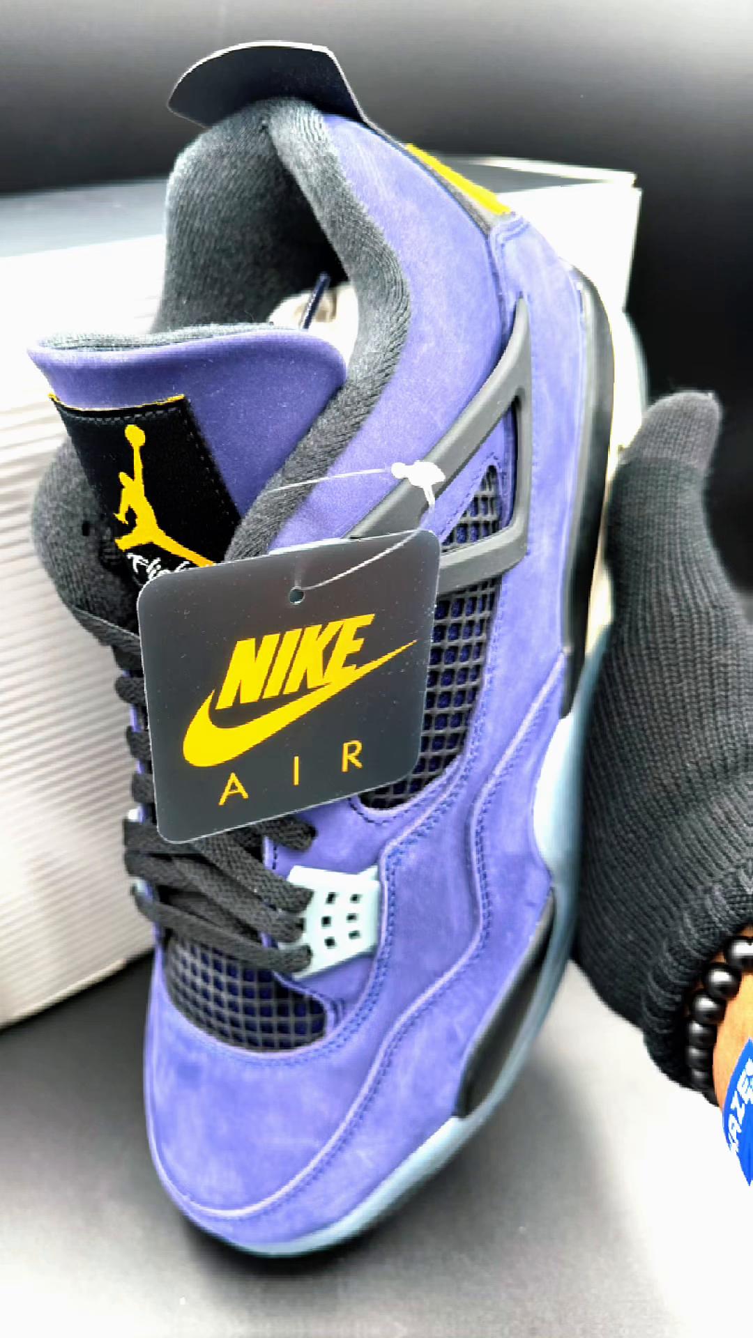 @KaMiKaZeS Kicks