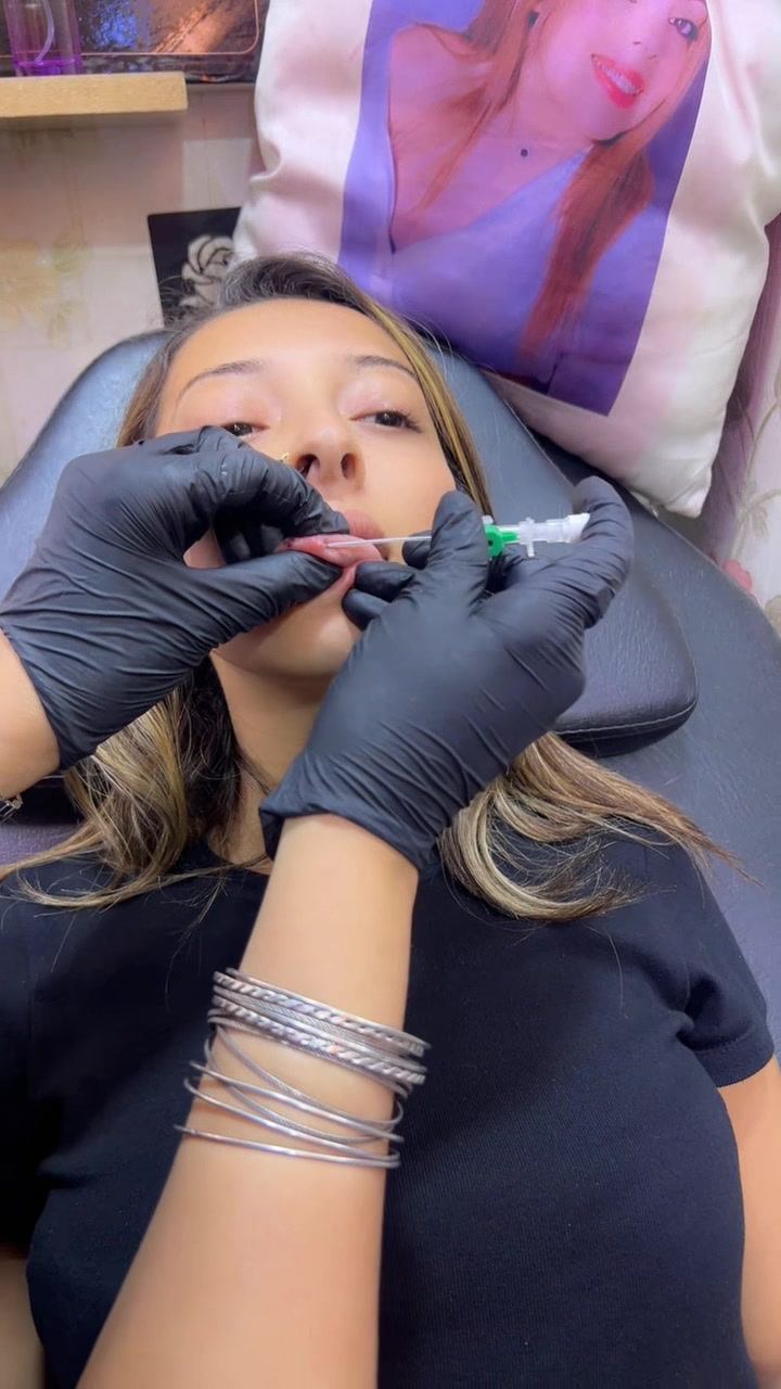 @Najat piercing