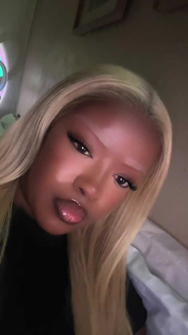 @𝐬𝐢𝐦𝐩