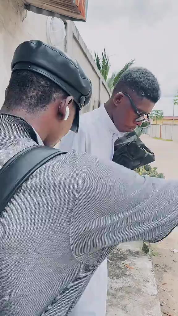 @ℂ𝕆𝔸ℂℍ 𝔻ℍ𝔼ℝ𝔼ℂ𝕂 (𝔾ℝ𝔹 🥊