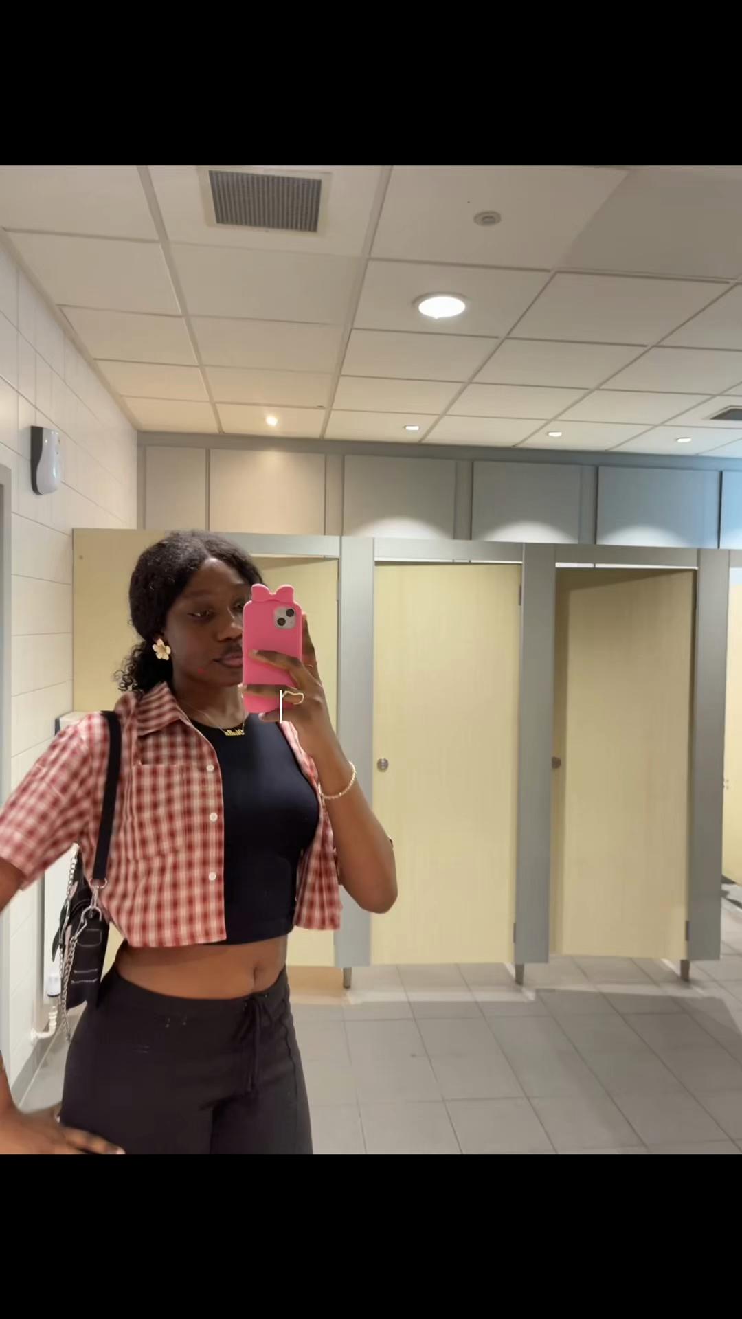@Nuella🧸💕✿