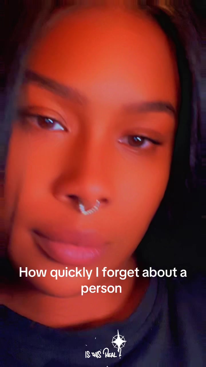@Evillynn30 😈🤟🏽🖤💚