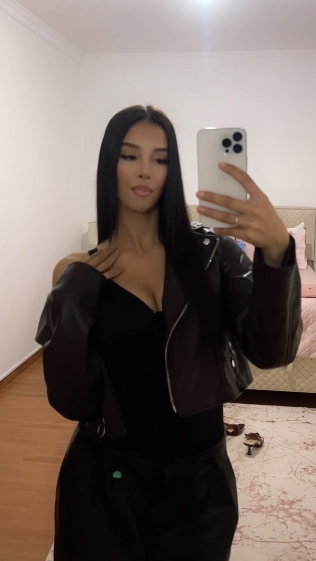 @𝑴 𝑶 𝑹 𝑬 𝑵 𝑨