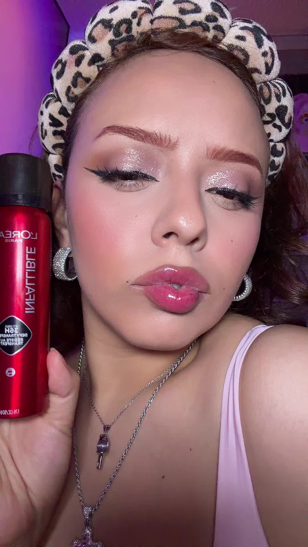 @aolanymorie