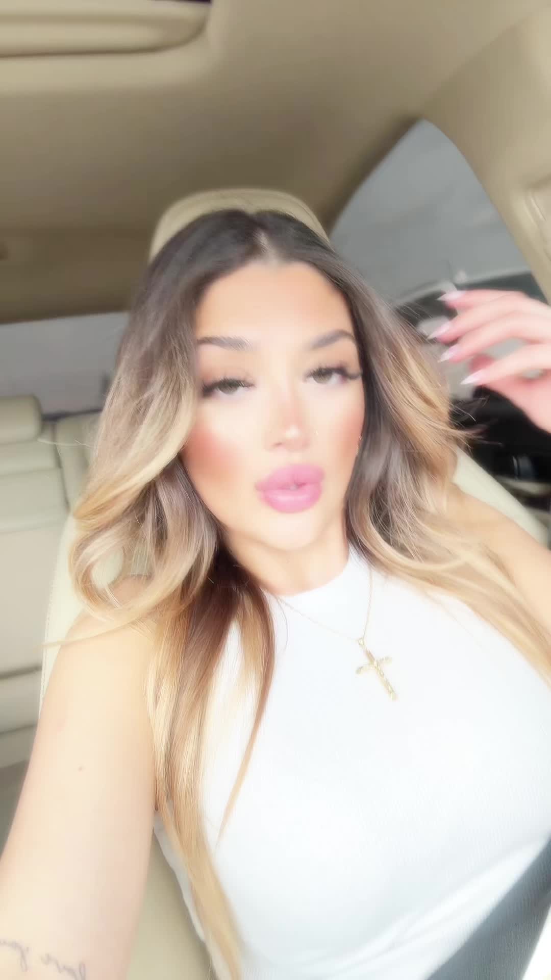 @𝐀𝐥𝐞𝐱𝐢𝐬𝐕𝐞𝐥𝐚𝐬𝐪𝐮𝐞𝐳