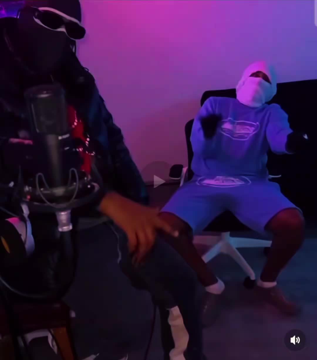 @-