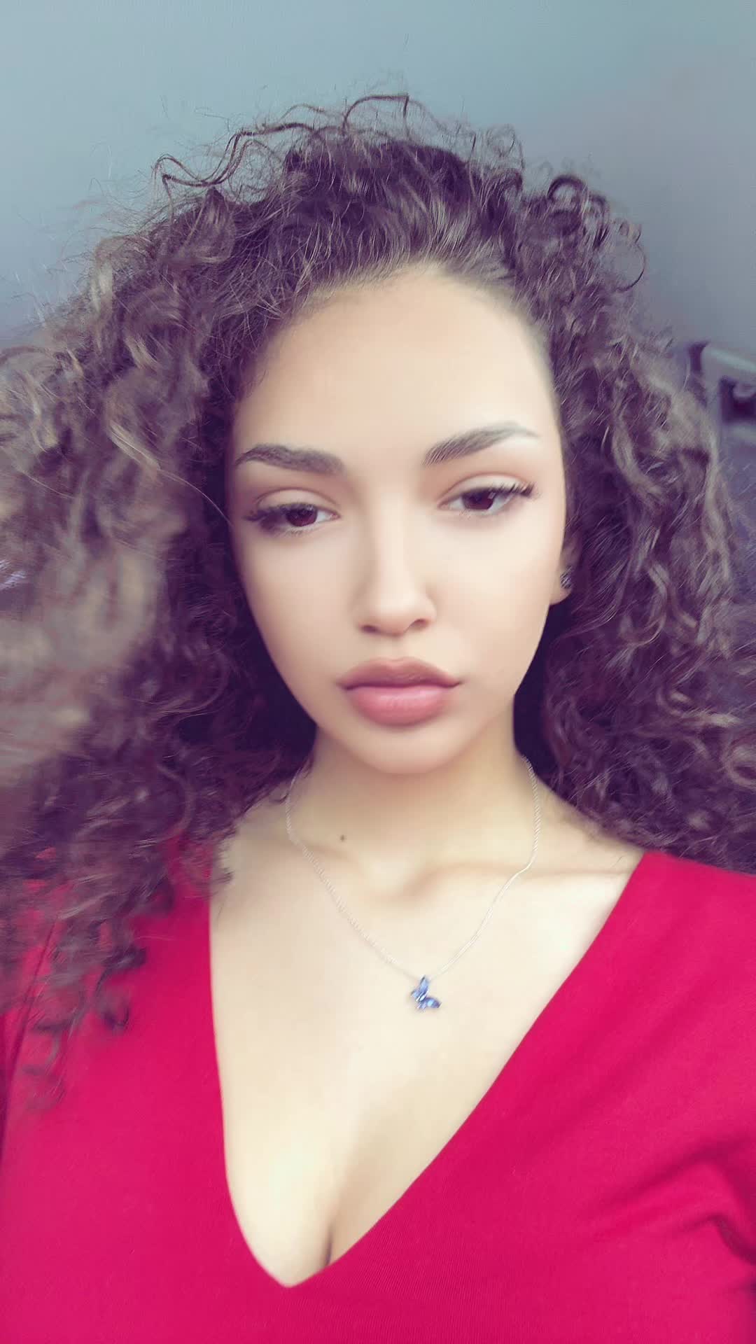 @𝚎𝚜𝚝𝚎𝚛𝚊♡
