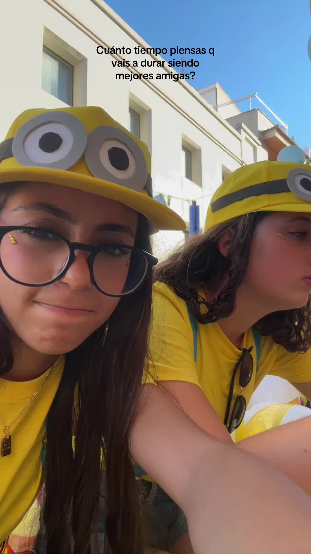 @Elenaa