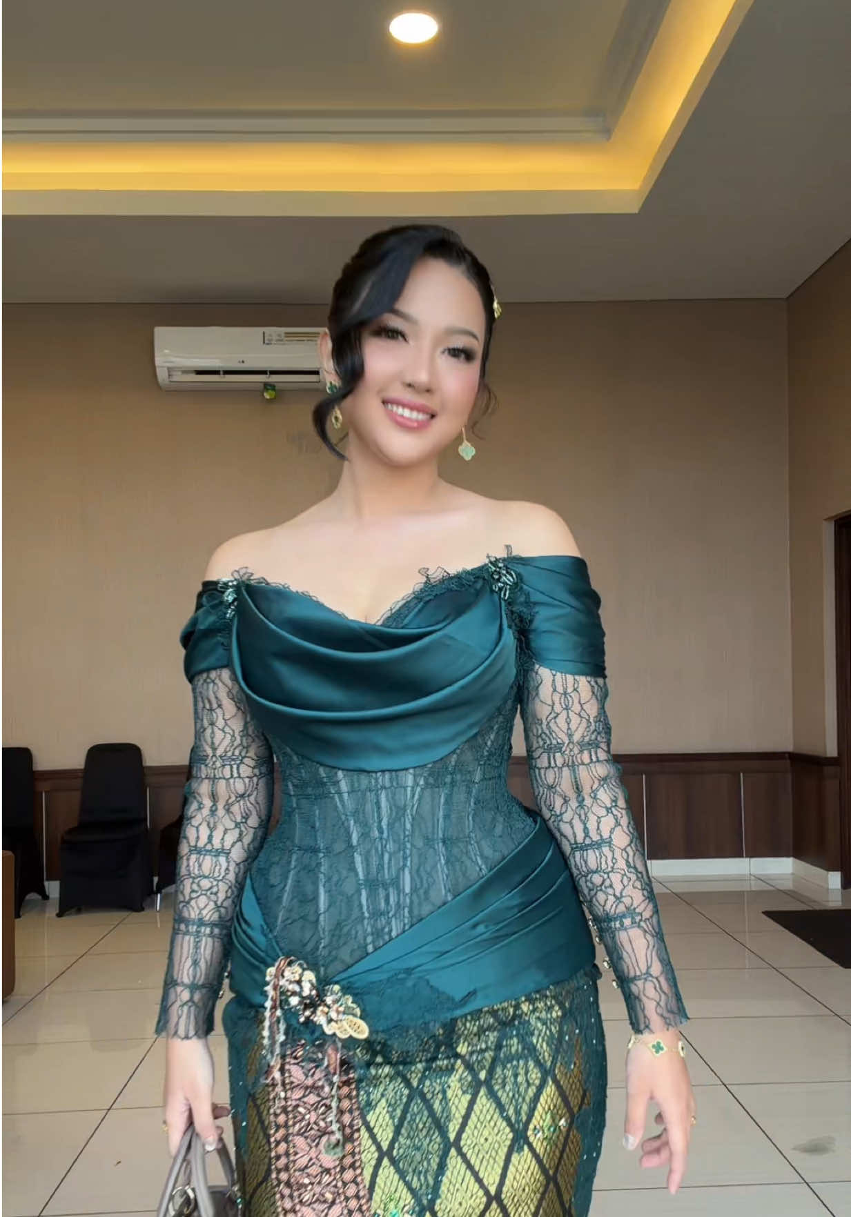 @anandaxiu
