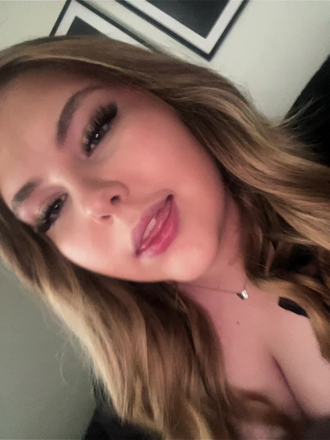 @𝐧 𝐞 𝐥 𝐥 𝐬 𝐚 𝐧