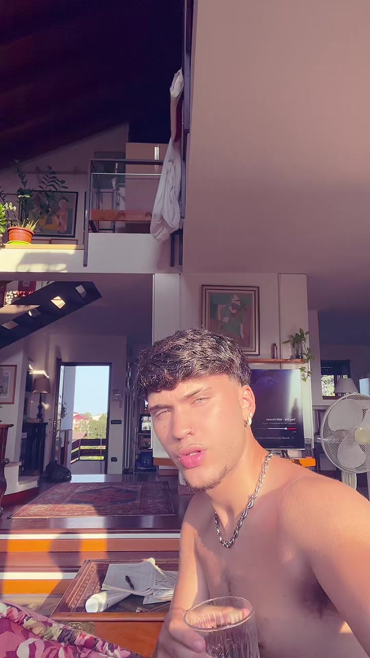 @🤴🏻🪬