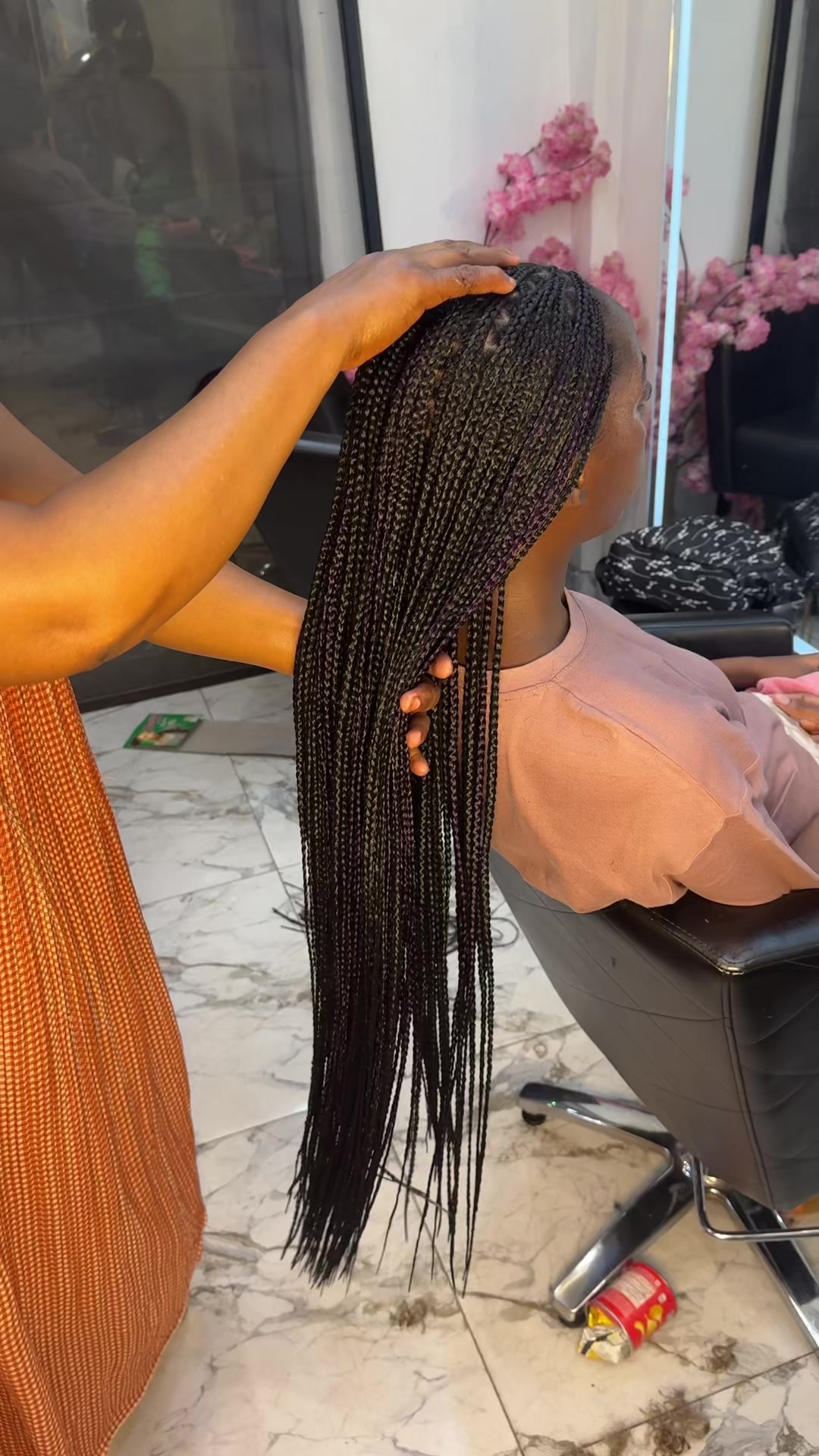 @Salon Nadia La precieuse