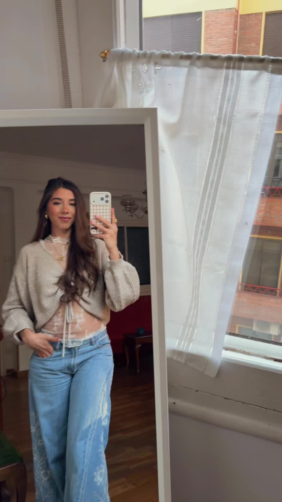 @laurapetisco15