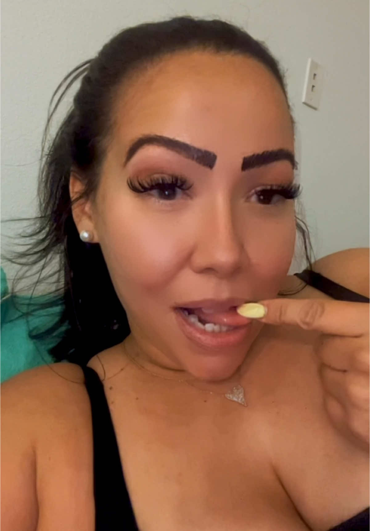 @KrystinaB 🦅🖤