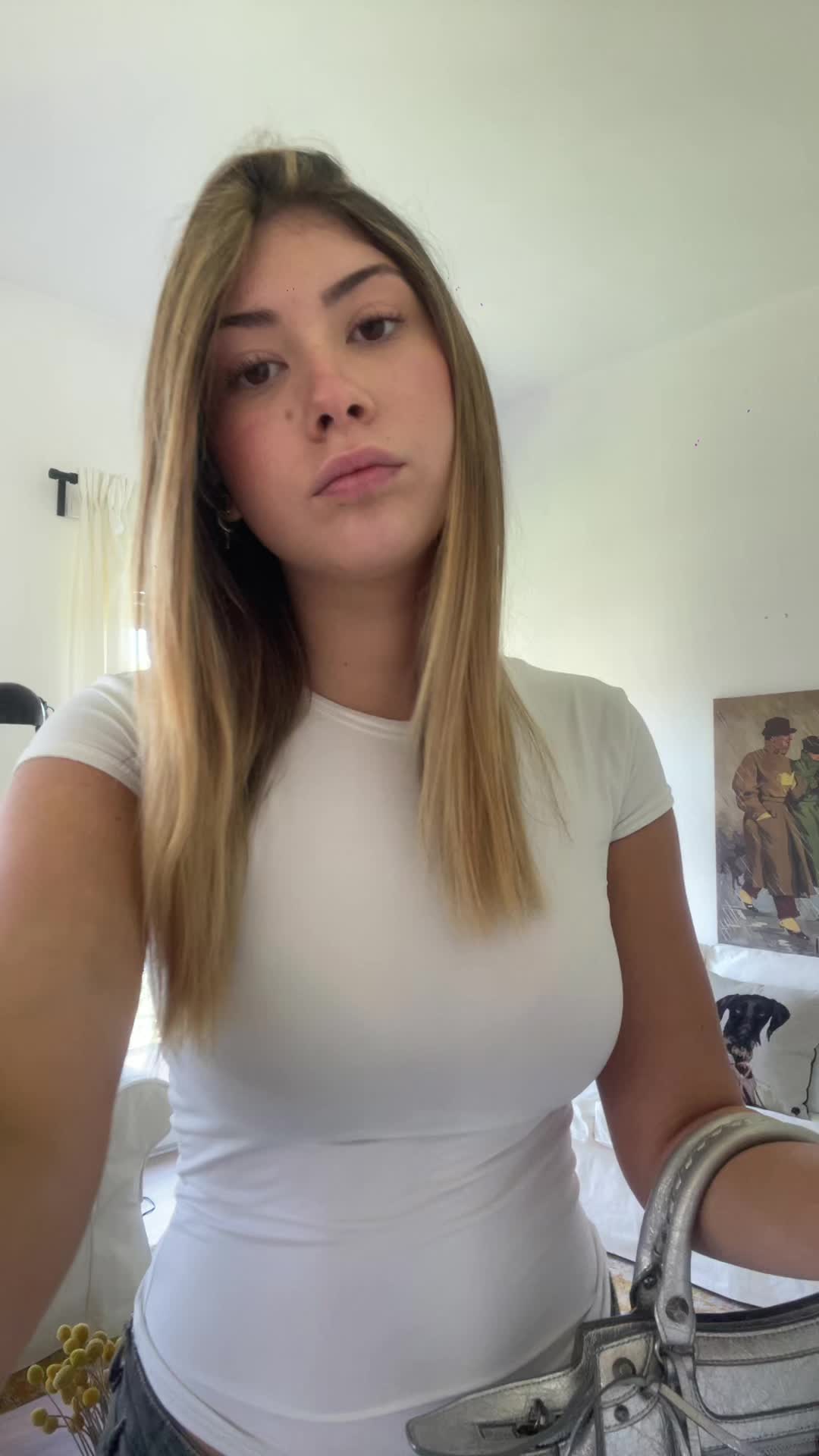 @🎀🛍️💄💋👑
