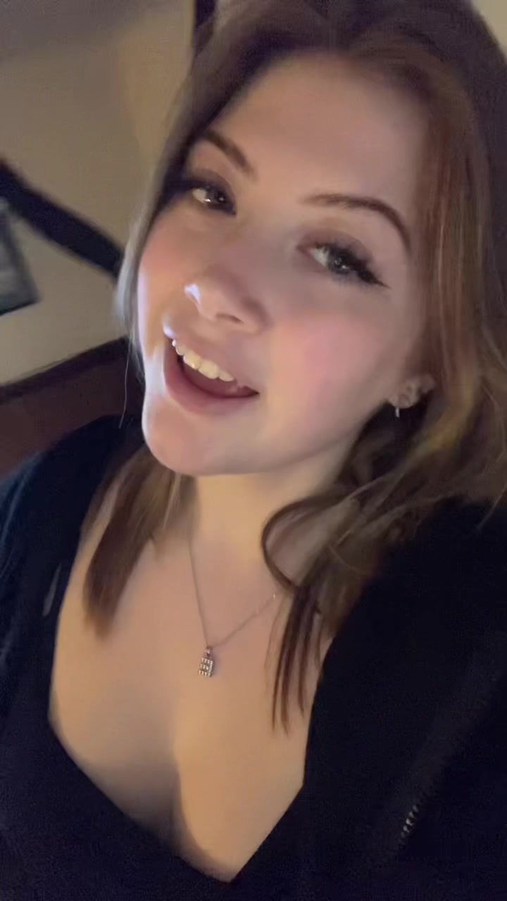 @Evie 🖤