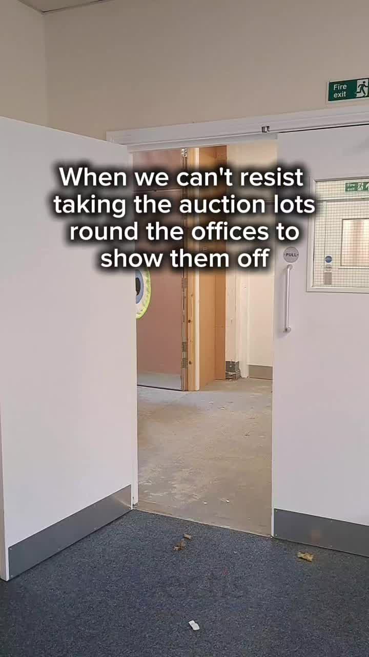 @VectisAuctions
