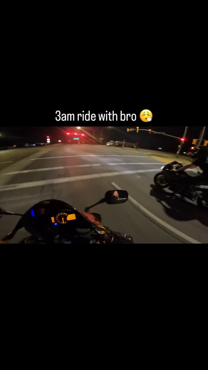 @Ayeyoa_600