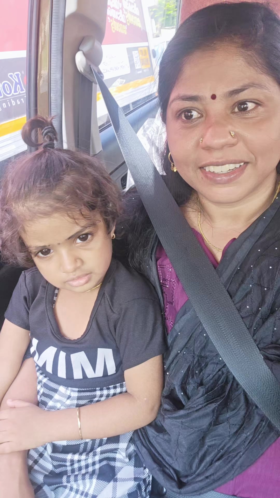 @മൂക്കുത്തിപെണ്ണ്❤️