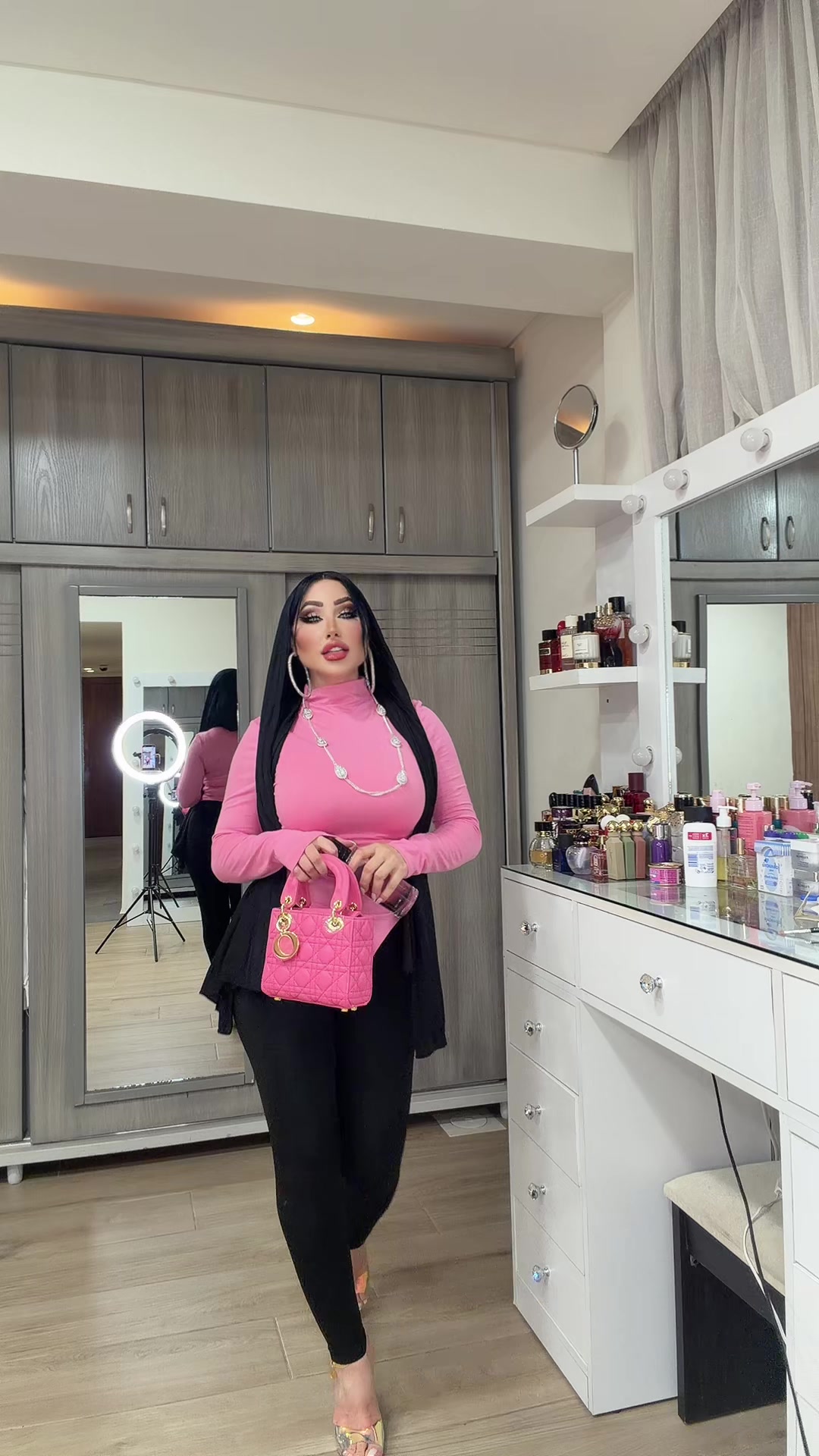 @🧿الملكة نادية🧿