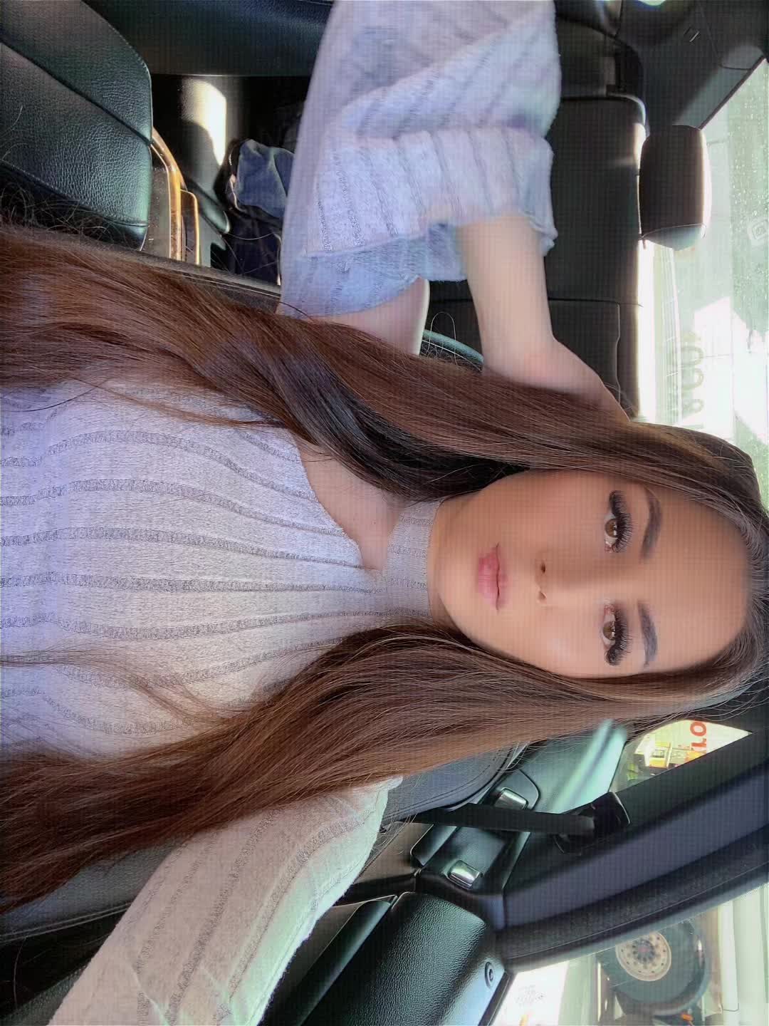 @ɛnd LARISA