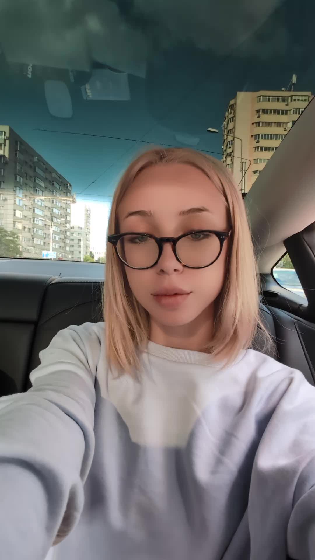 @Sonyaxox